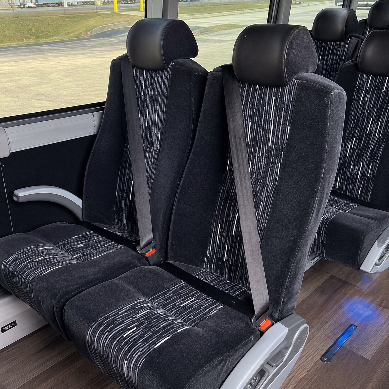 cambridge charter bus